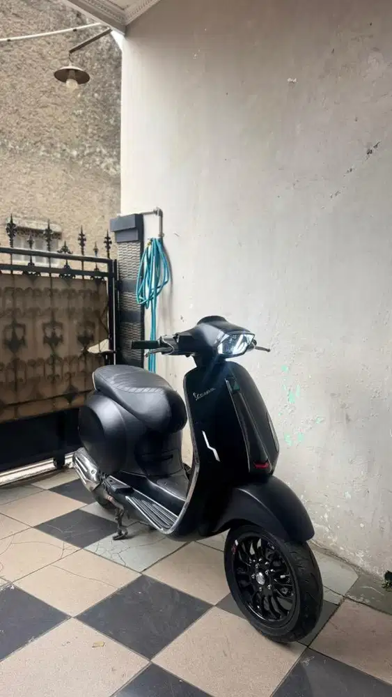 Vespa Sprint 2021