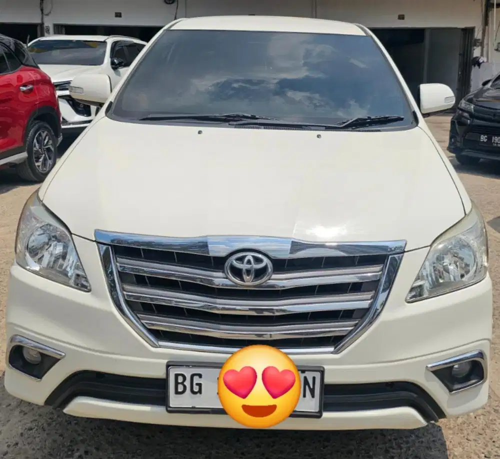 Innova 2,5 V M/T Diesel 2015