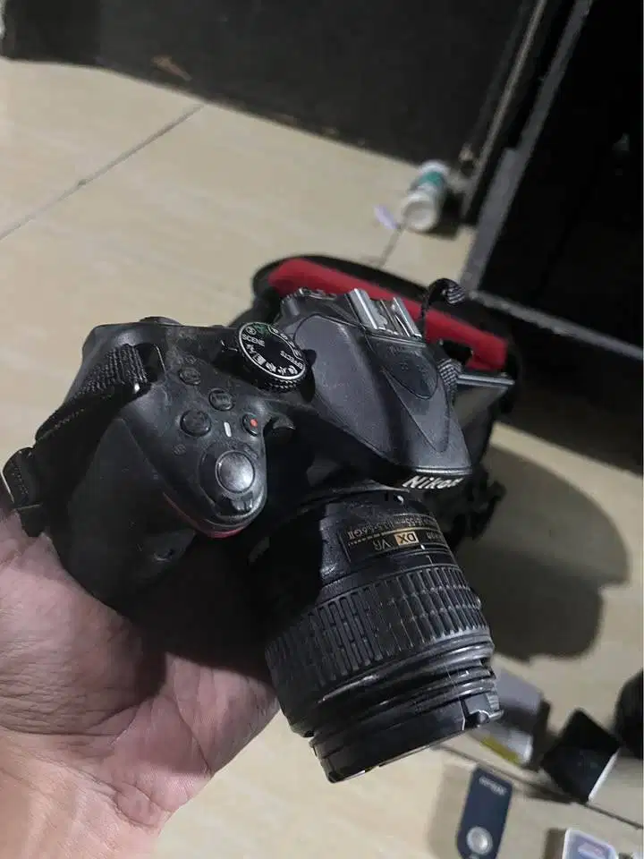 NIKON D5200 + Lensa Fix Nikon Nikkor 50mm 1.8D