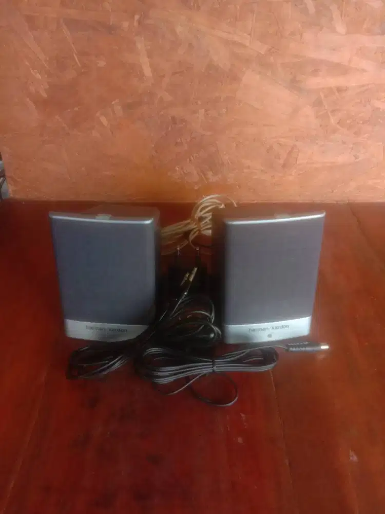 HARMAN KARDON Speaker Multimedia Normal Tinggal Pakai