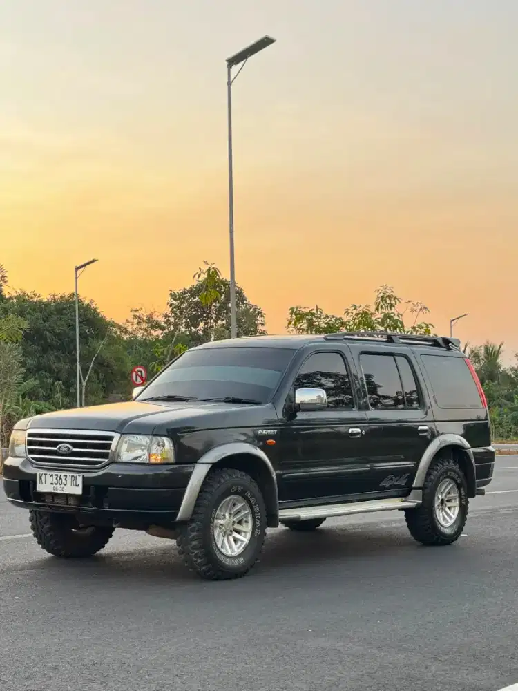 Ford everest  2005