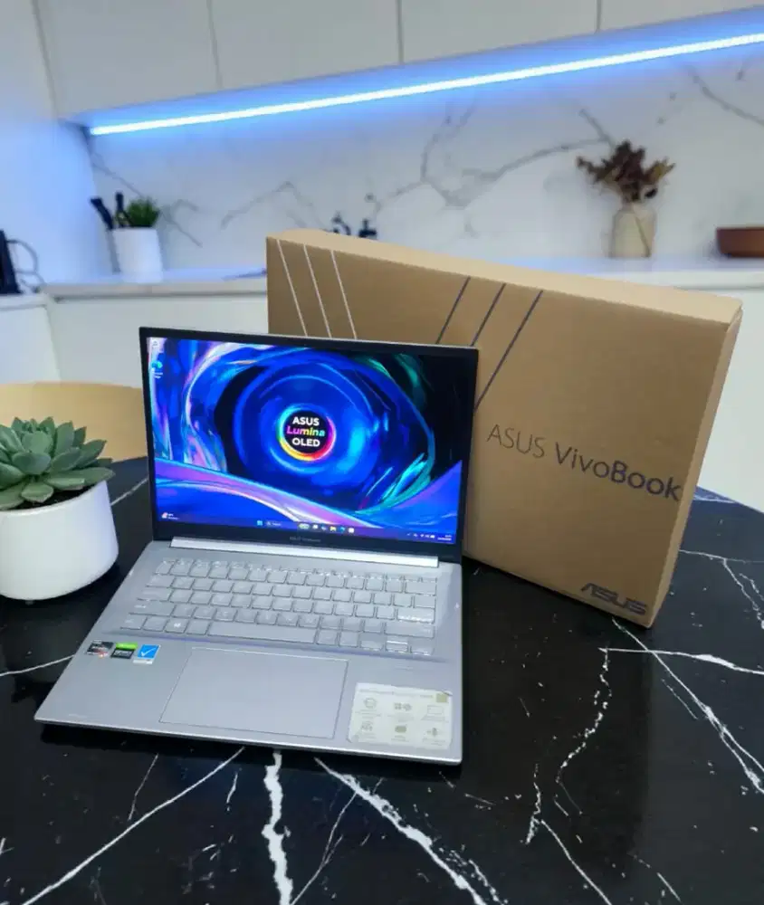 HP 15 amd ryzen 3 7320 U 15.6 FHD touchscreen

Ram 8gb silver