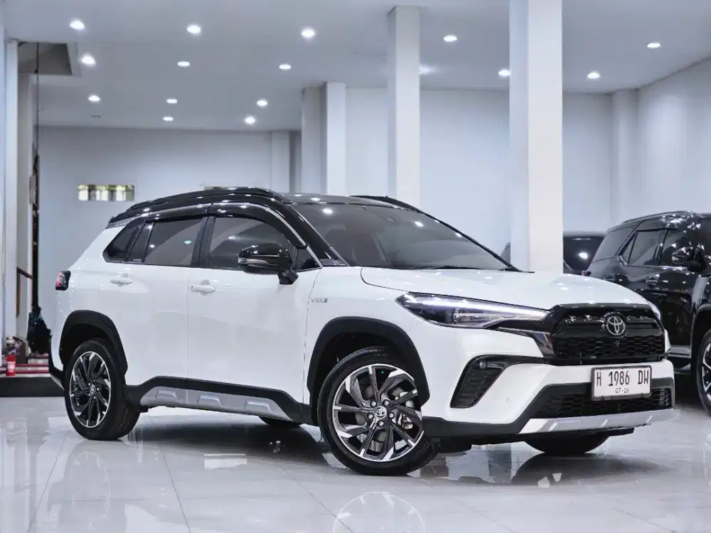 Km 40rb Corolla Cross GR TSS Hybrid 2023 At(Matic) 2022 Yaris 2024