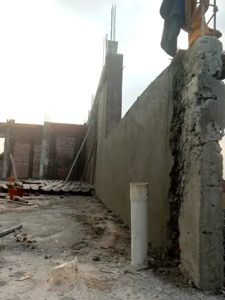 Tukang Bangunan