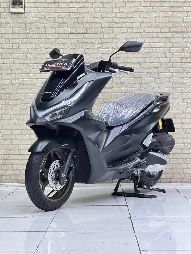 Odo 7rb Istimewa!!Honda PCX 160cc Roadsync 2025 Black Mulus-Mustika