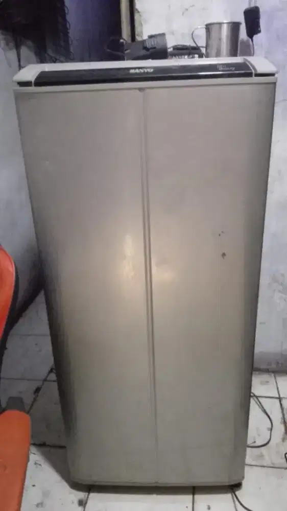 Kulkas 1 pintu SANYO GRATIS ANTAR