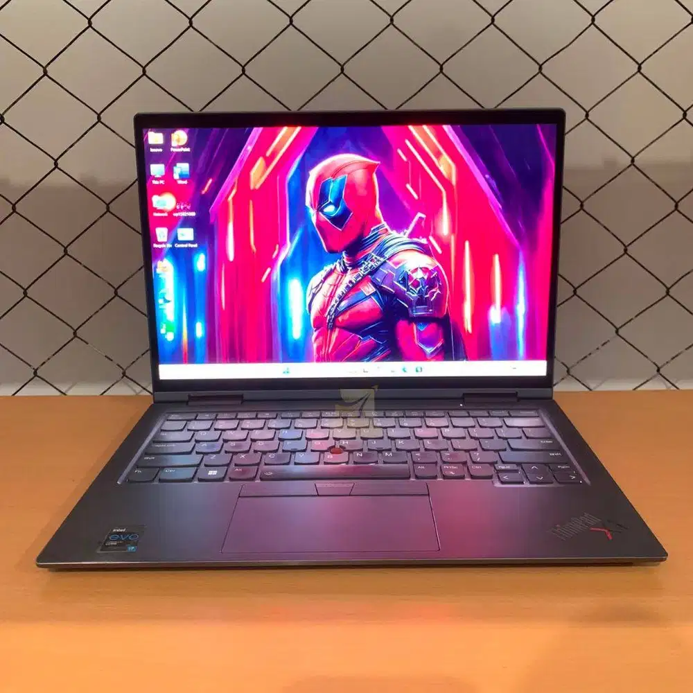 Lenovo ThinkPad X1 Yoga Gen 6 / i7-1185G7 / RAM 16GB / SSD 512GB / Iri