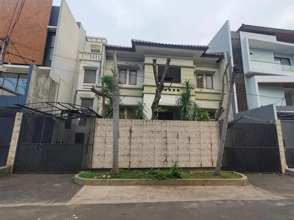 jual rumah 4 lantai bagus di tomang jakbar