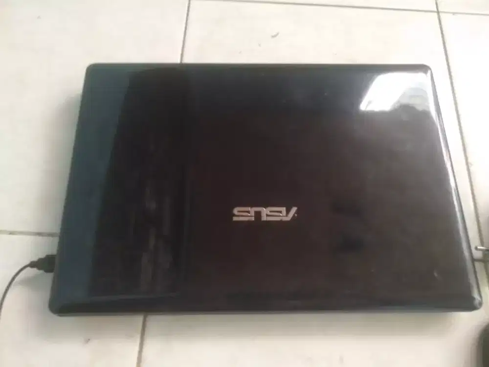 Laptop Asus x45a icore 3 ram 4 GB Rom 500 GB hdd