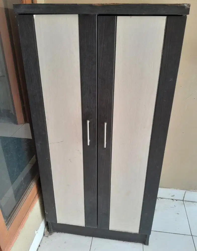 Di jual lemari baju