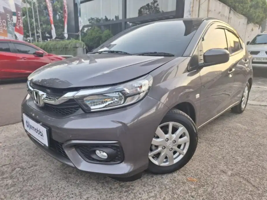 DP MURAH Honda Brio Satya 1.2 E Bensin-AT 2022 Abu CHFXB