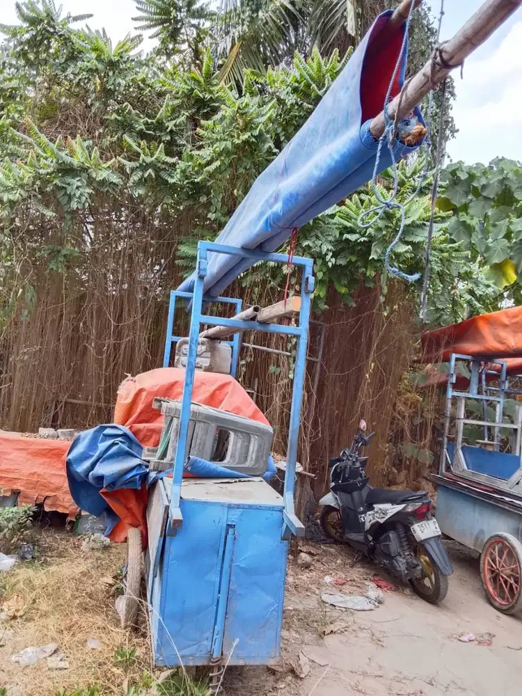 Gerobak pecel lele