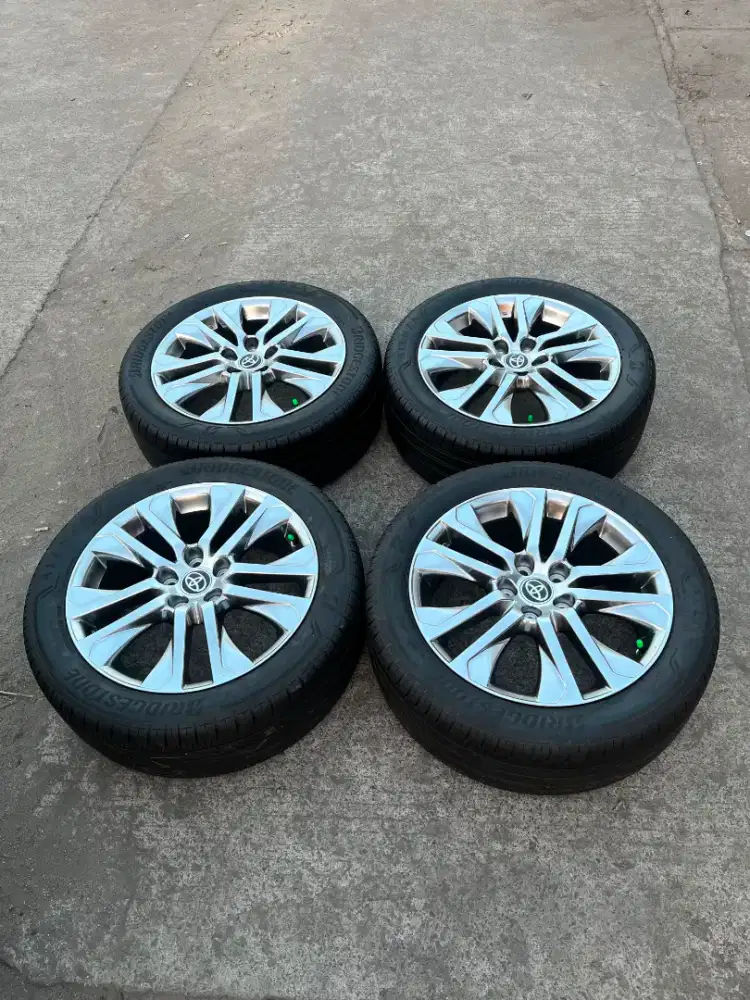 jual veleg ori copotan zenix r 18 ban 2023.ms 95% veleg mulus