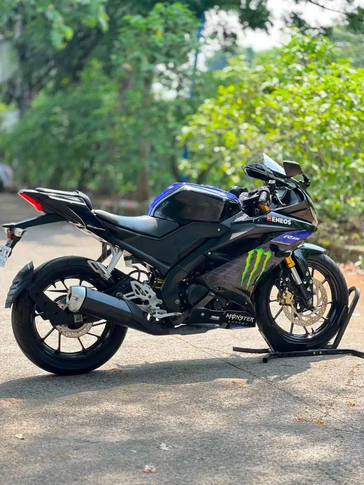 KM LOW! YAMAHA R15 V3 MONSTER HITAM 2019 PAJAK ON SUPER MULUS
