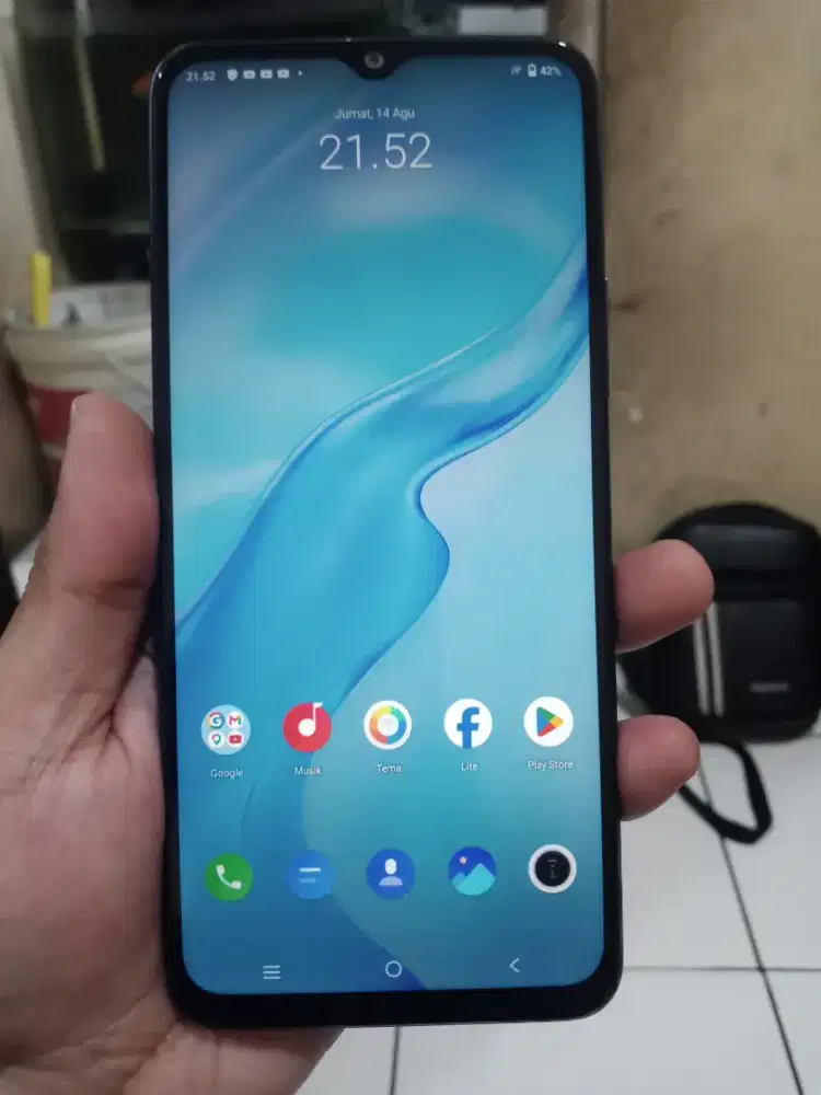 Vivo Y15s 4G 3/32 layar 6.5 inchi mulus