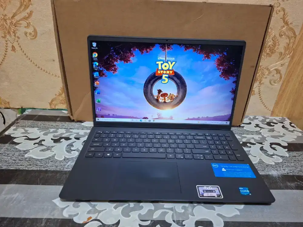 Laptop Dell Inspiron 15 3511 Core i3-1115G4 RAM 4 GB SSD 256 GB