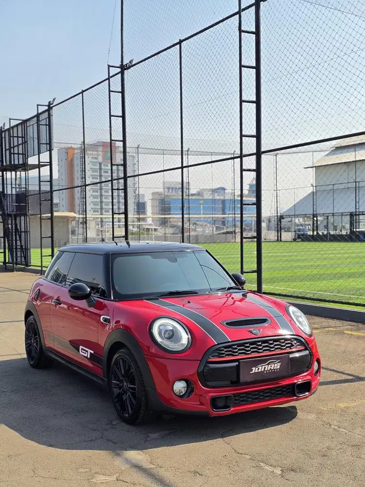 MINI COOPER S RED ON BLACK 2018 3DOORS