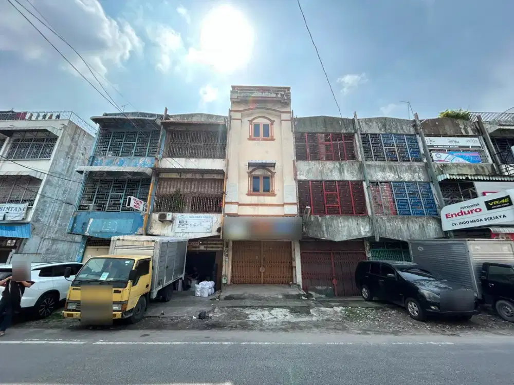 Ruko di Jalan Dr FL Tobing ( Jalan Bintang )