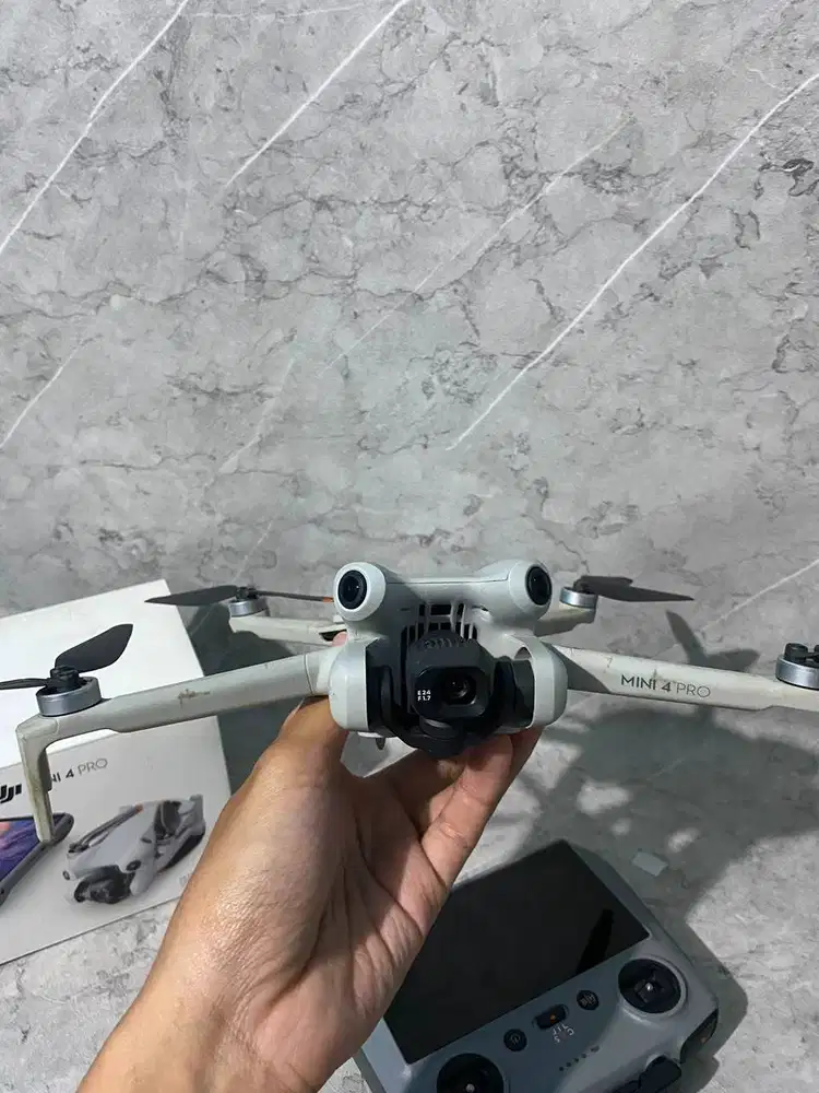 Drone DJI Mini 4 Pro basic Remote RC2