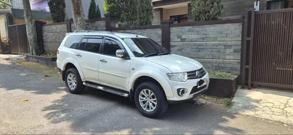 PAJERO SPORT DIJUAL SEGERA SELALU SERVICE RESMI MITSUBISHI