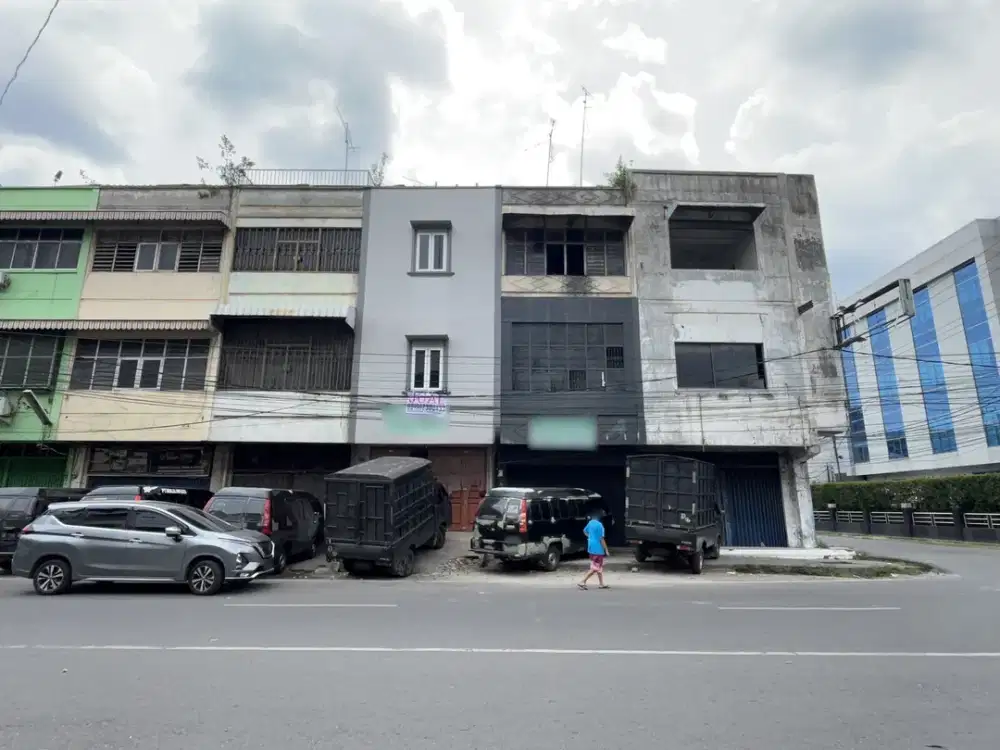 Ruko di Jalan Asia ( Simpang Bakaran Batu )
