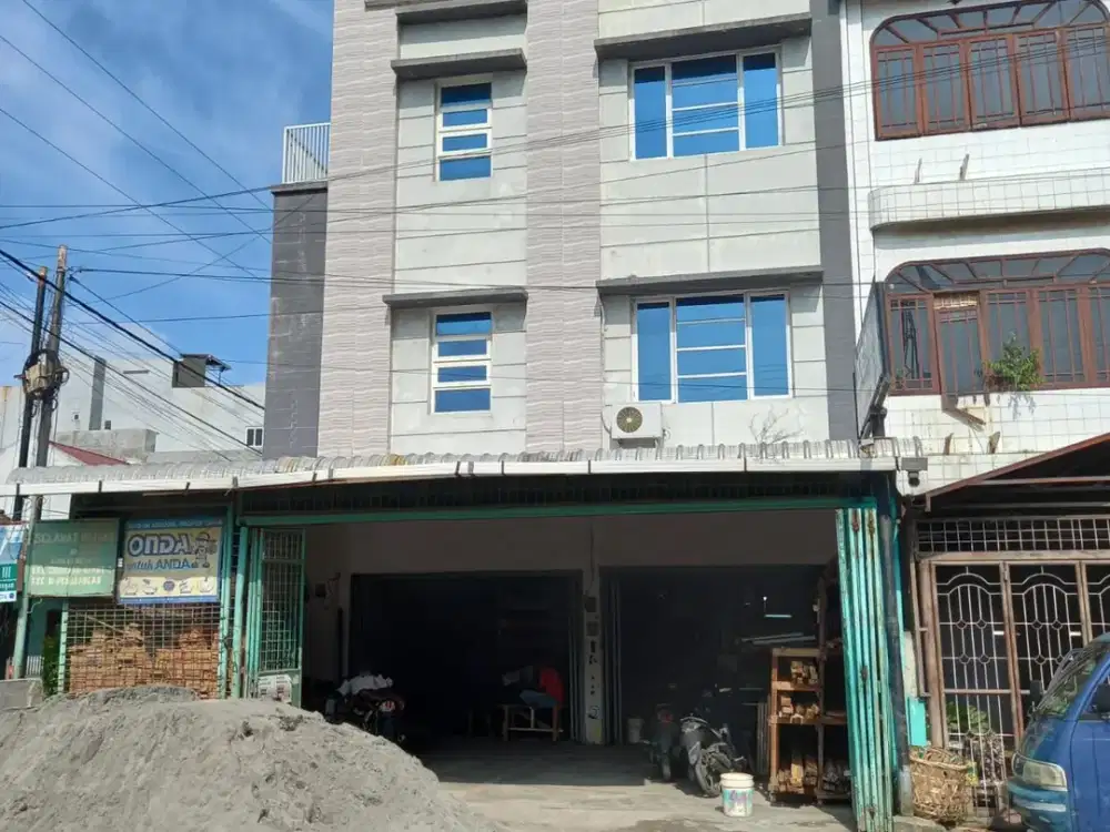 Ruko Gandeng di Jalan HM Said ( Dekat Bambu )
