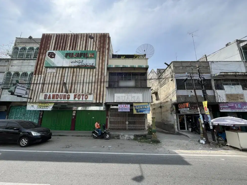 Ruko di Jalan Yos Sudarso ( Dekat Jembatan )