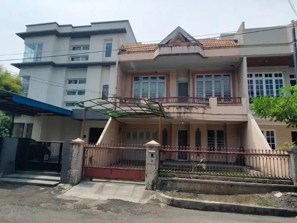 Villa di Komplek Malibu Indah ( Polonia )