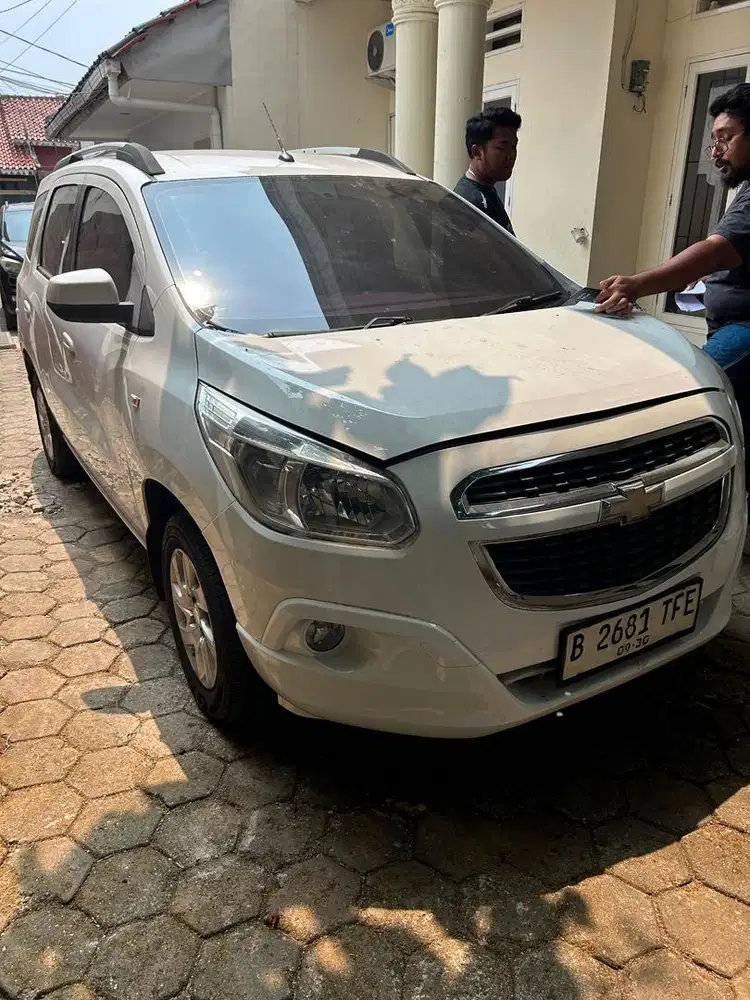 (Cash) Chevrolet Spin LTZ 2015 AT
