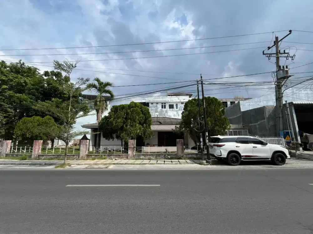 Villa Hook di Jalan Danau Singkarak Simpang Danau Maninjau