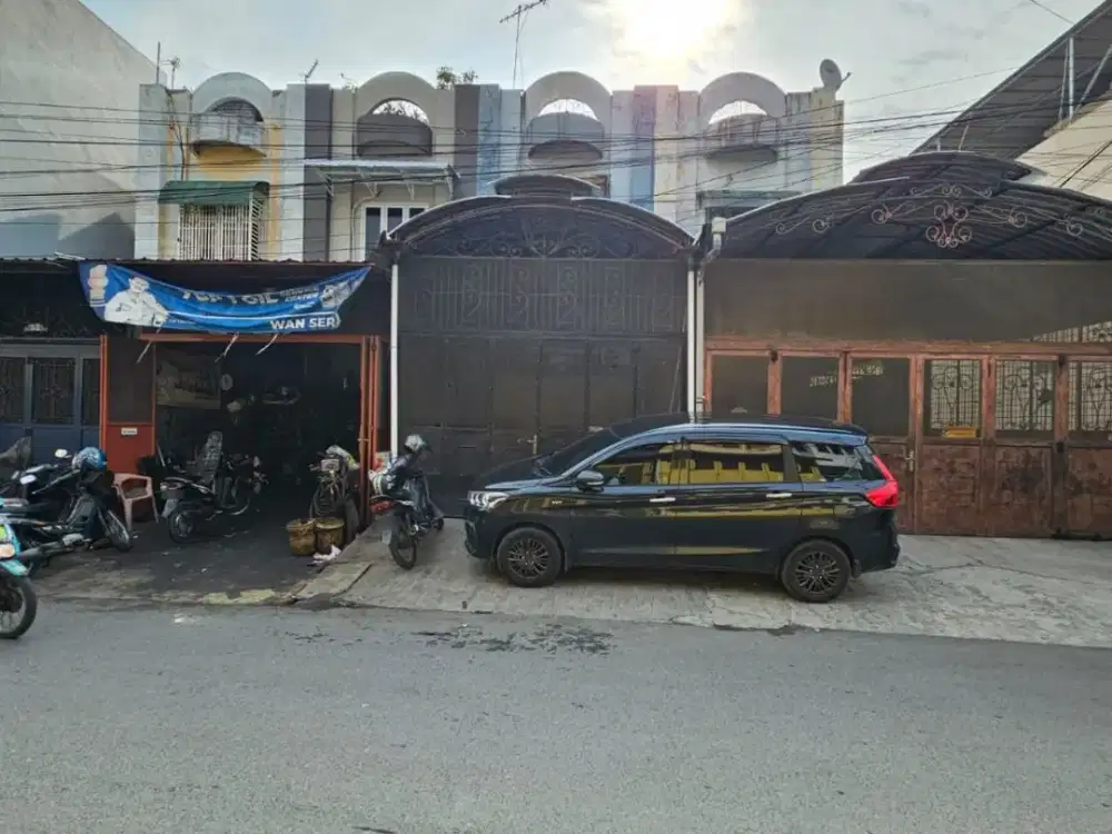 Ruko di Jalan Sentosa Lama ( HM Yamin )