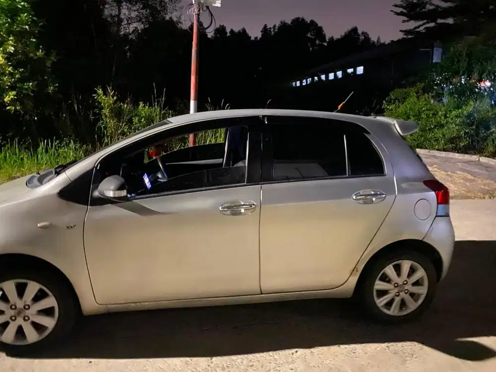 JUAL MOBIL YARIS MURAH