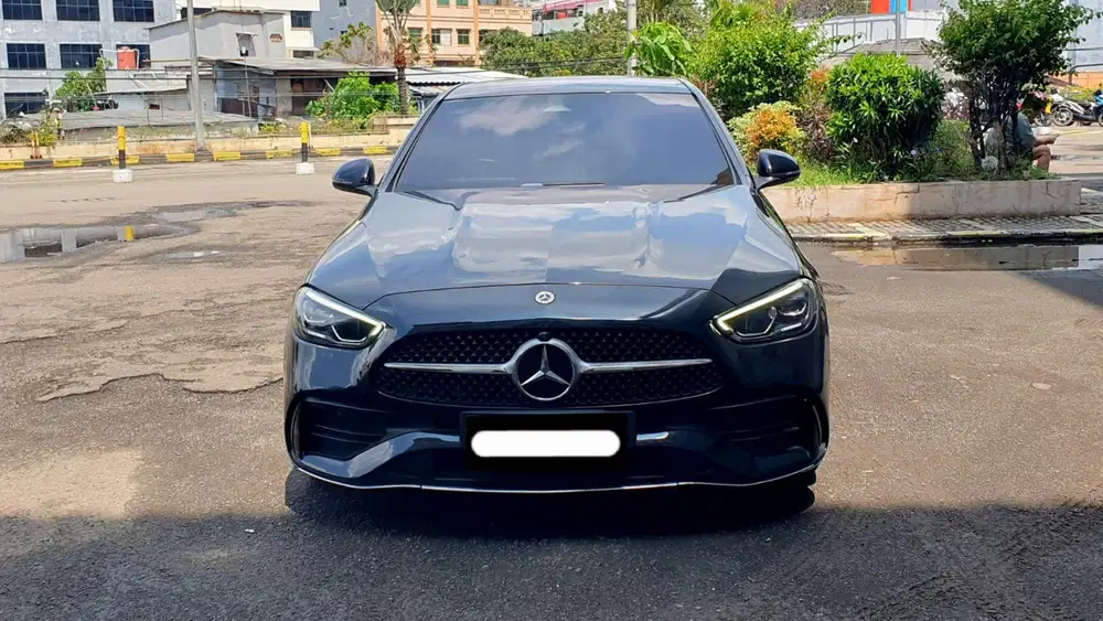 Km 14 ribuan mercedes benz mercy c300 amg line 2023 hitam