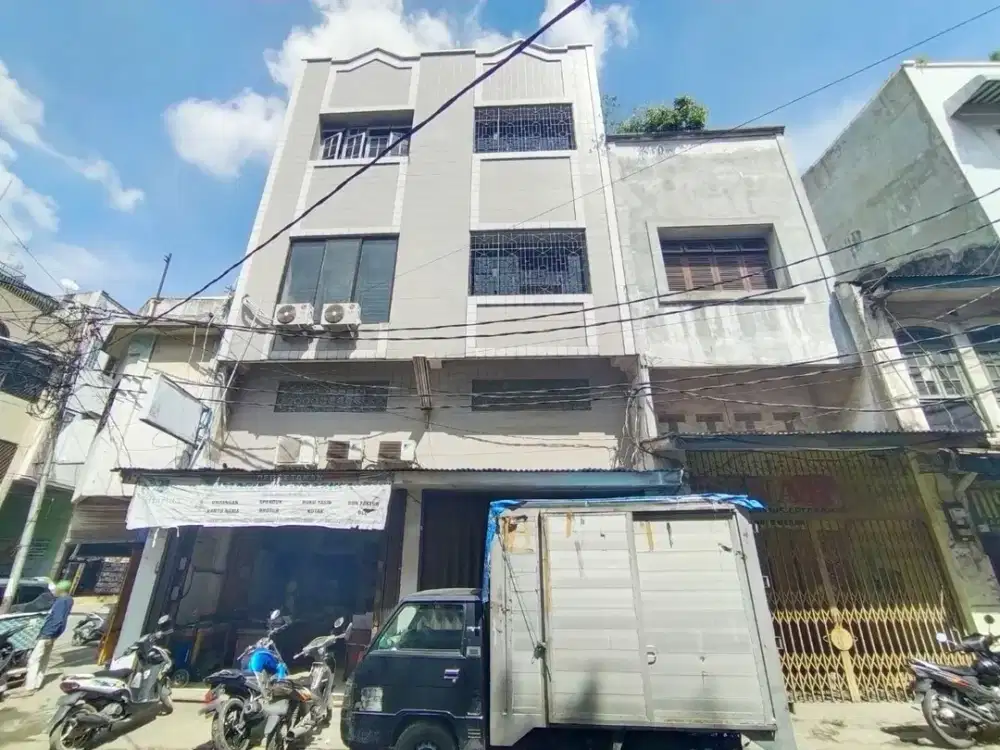 Ruko di Jalan Ahmad Yani IV ( Simp Mesjid )