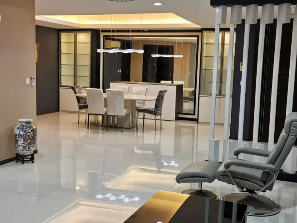 Condominium Hook Cambridge di Tower Picaso