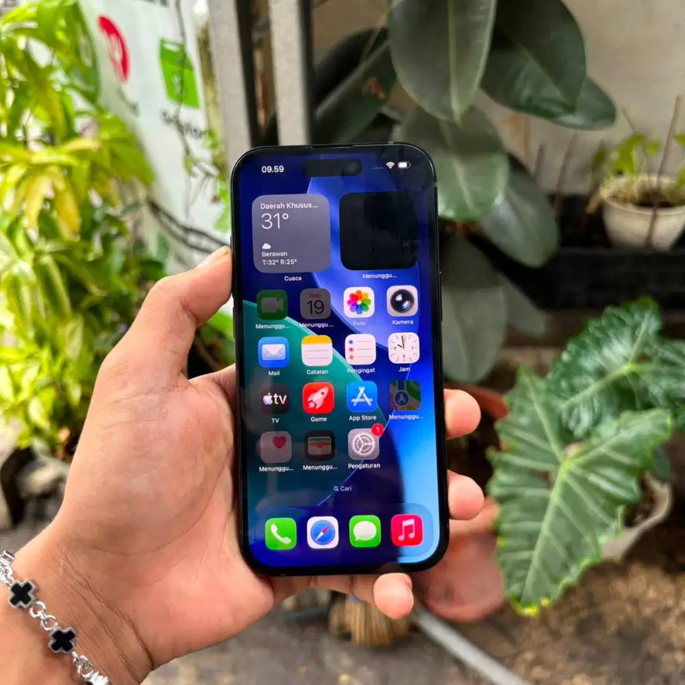 IPHONE 15 BASIC BLACK 128 GB EX GARANSI IBOX