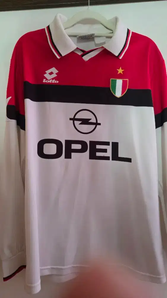 AC Milan Away (Musim 1994/1995)