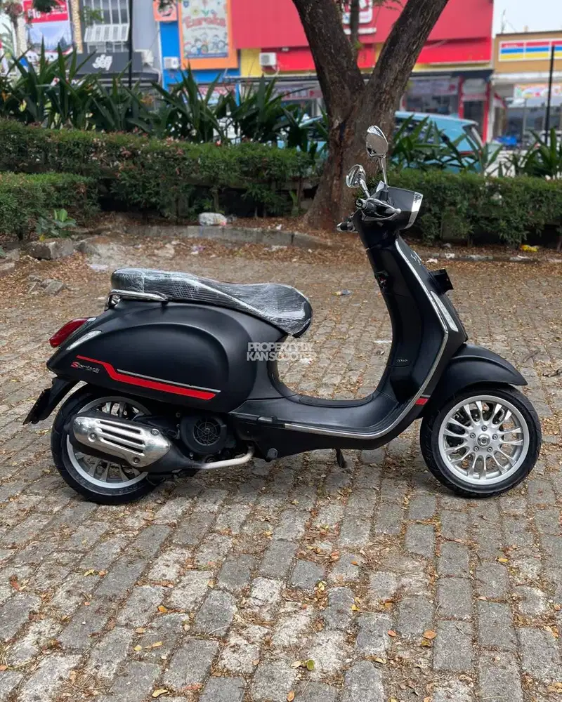 VESPA SPRINT 150 iGET 2016 BERGARANSI