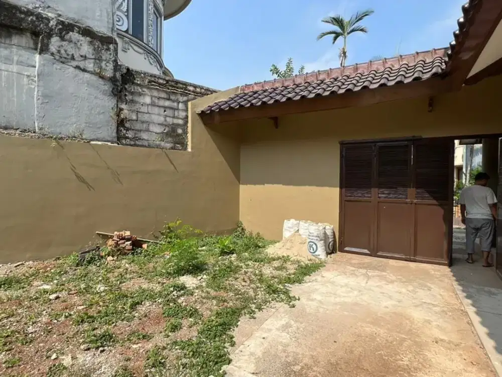 Rumah 2Lt Bagus Rapi Siap Huni di Taman Cendana Golf Lippo Karawaci