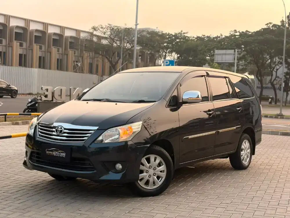 TANGAN PERTAMA - PAJAK PANJANG Toyota Innova 2.5 G Manual Diesel 2012