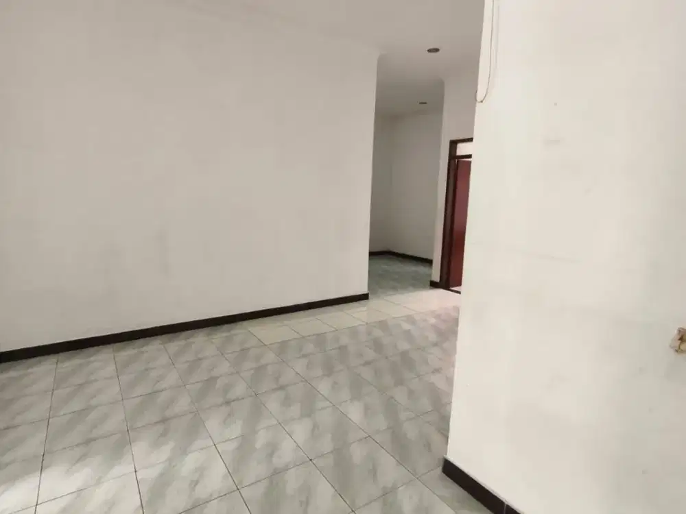 RUMAH siap huni di TAMAN KOPO INDAH 3 Blok C