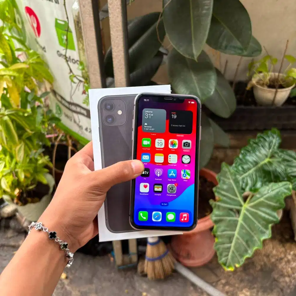 IPHONE 11 64 GB BLACK EX GARANSI IBOX