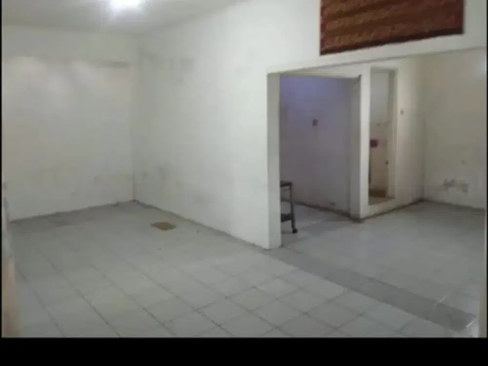 Dijual rumah hitung tanah di Margahayu Raya