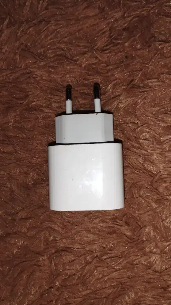 ADAPTOR IPHONE ORI - 20W (Bekas)