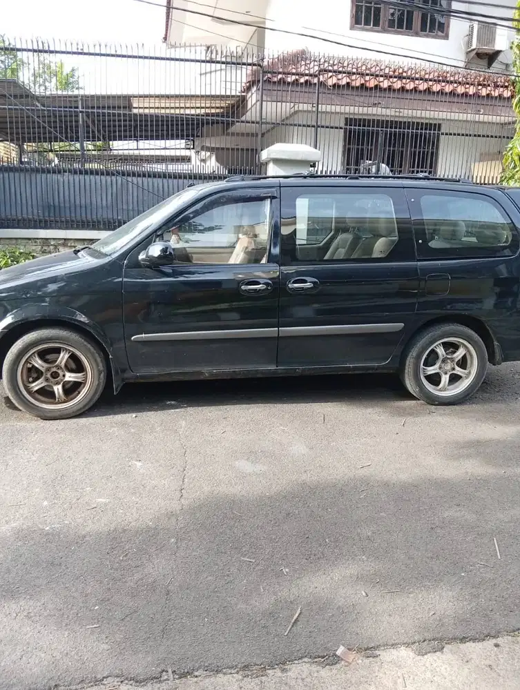 KIA CARVINAL 2000