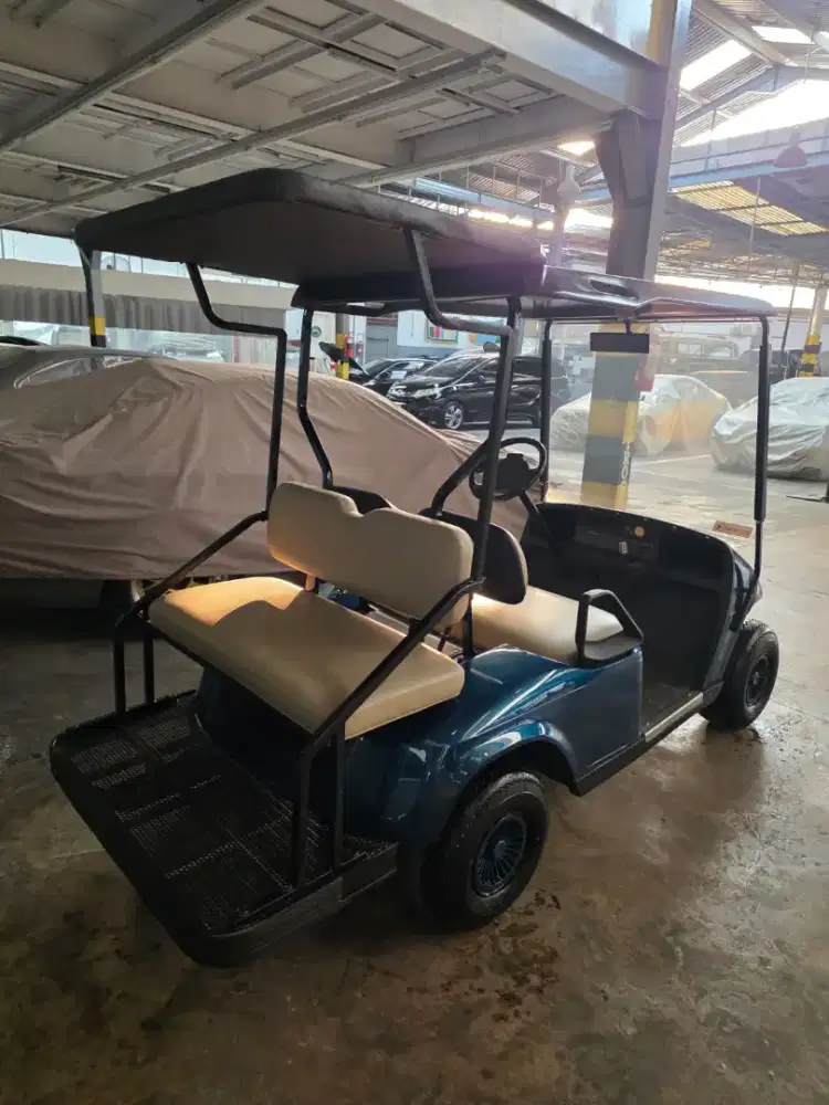 Golf car Ezgo 4 seated engine 2 cylinder