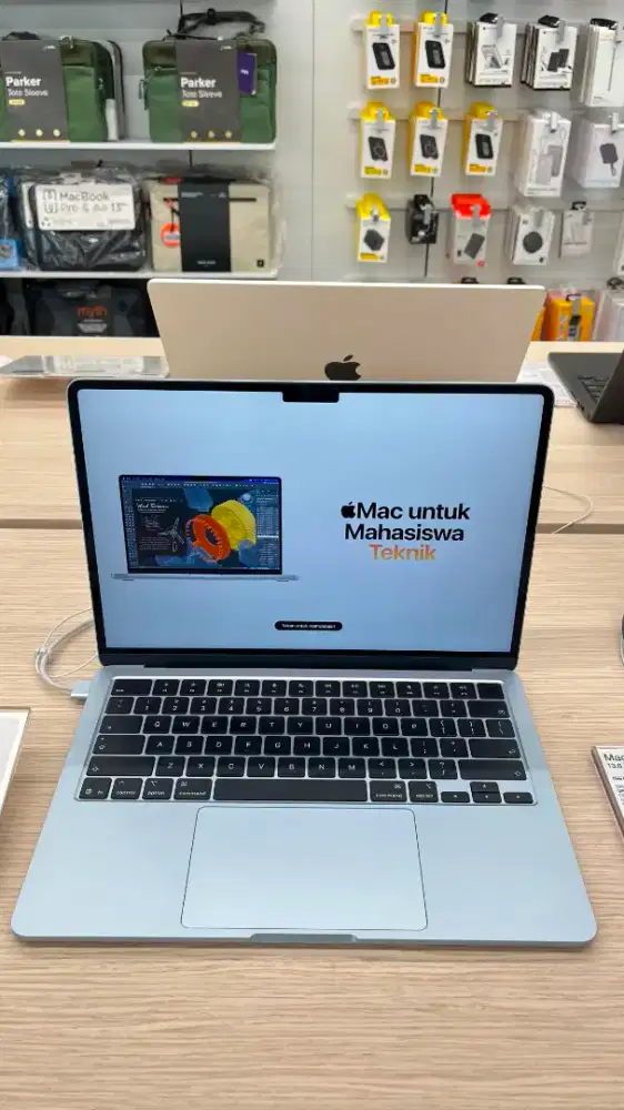 Macbook air m5 13'6 inc