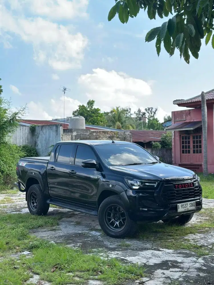 HILUX V MATIC 2023