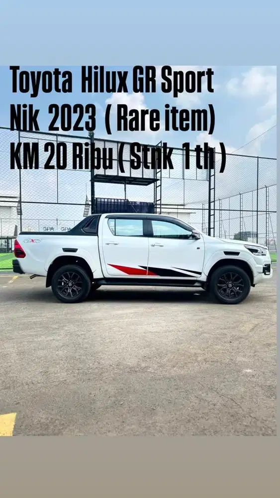 Toyota Hilux GR Sport (rare item) white Nik 2023 Siap paki