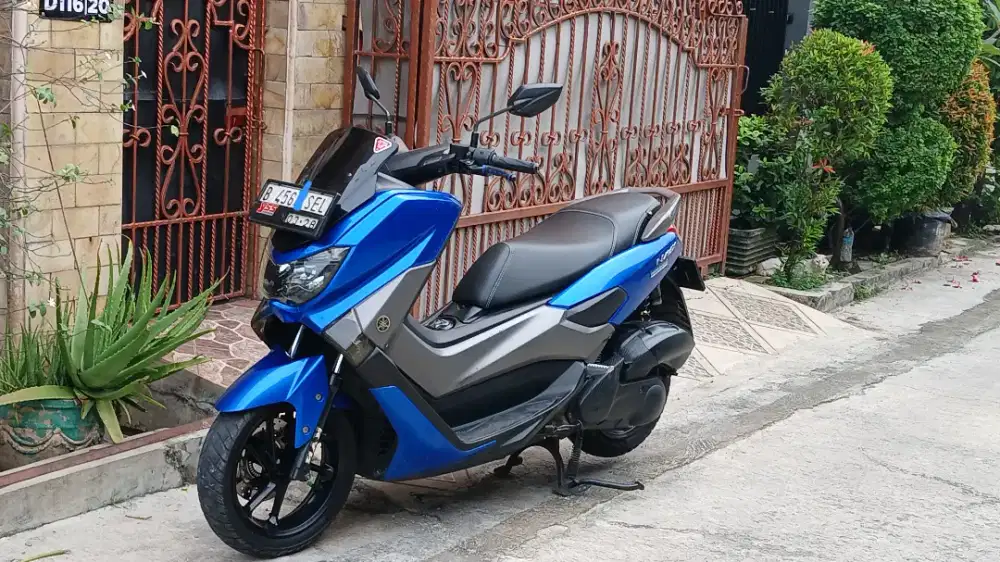 Nmax 2018. Blue Core